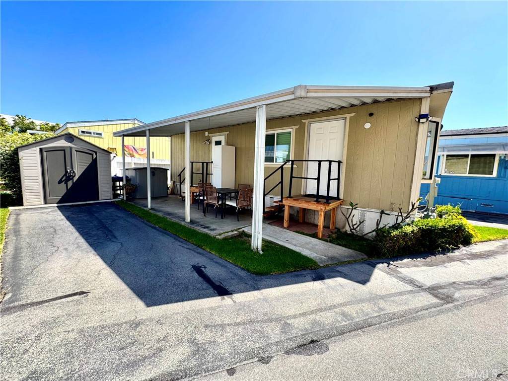 Newport Beach, CA 92663,1535 SUPERIOR AVE #31