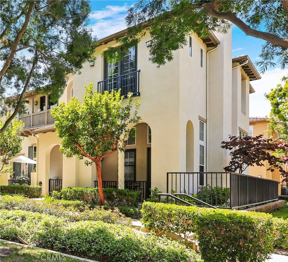 Irvine, CA 92602,36 Chula Vista #109