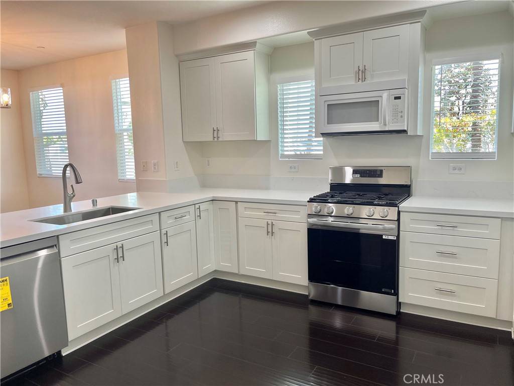 Buena Park, CA 90621,12 Jaynes PL