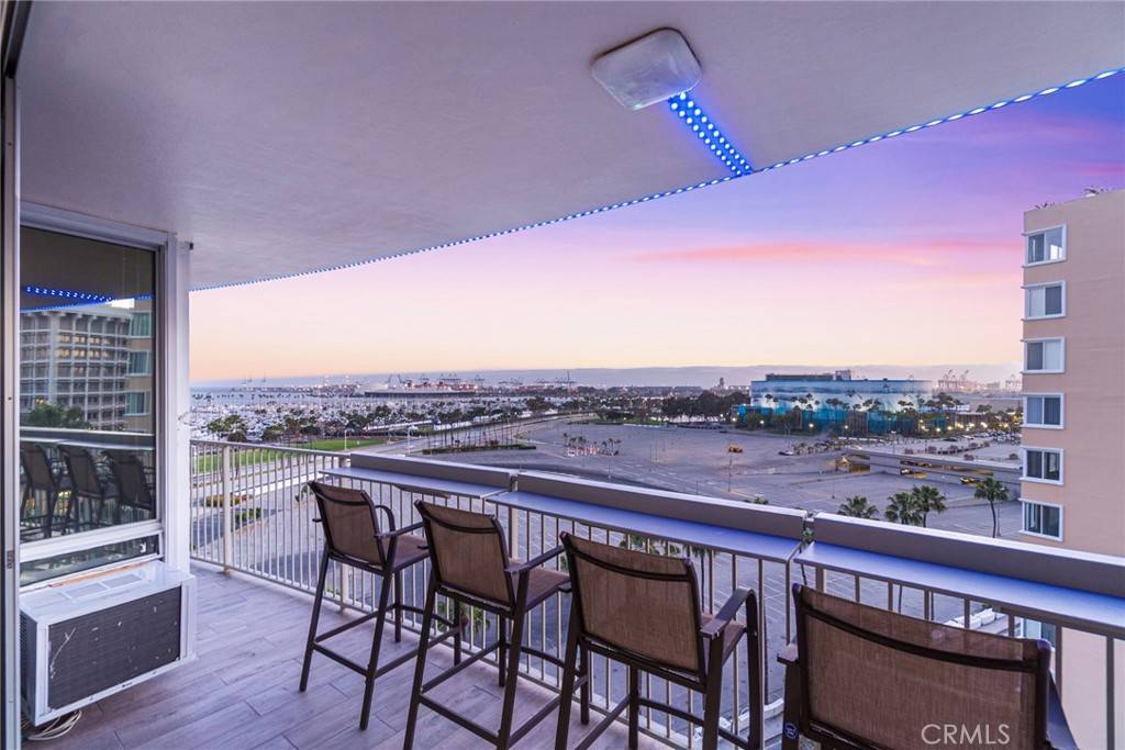 Long Beach, CA 90802,700 E Ocean BLVD #1208