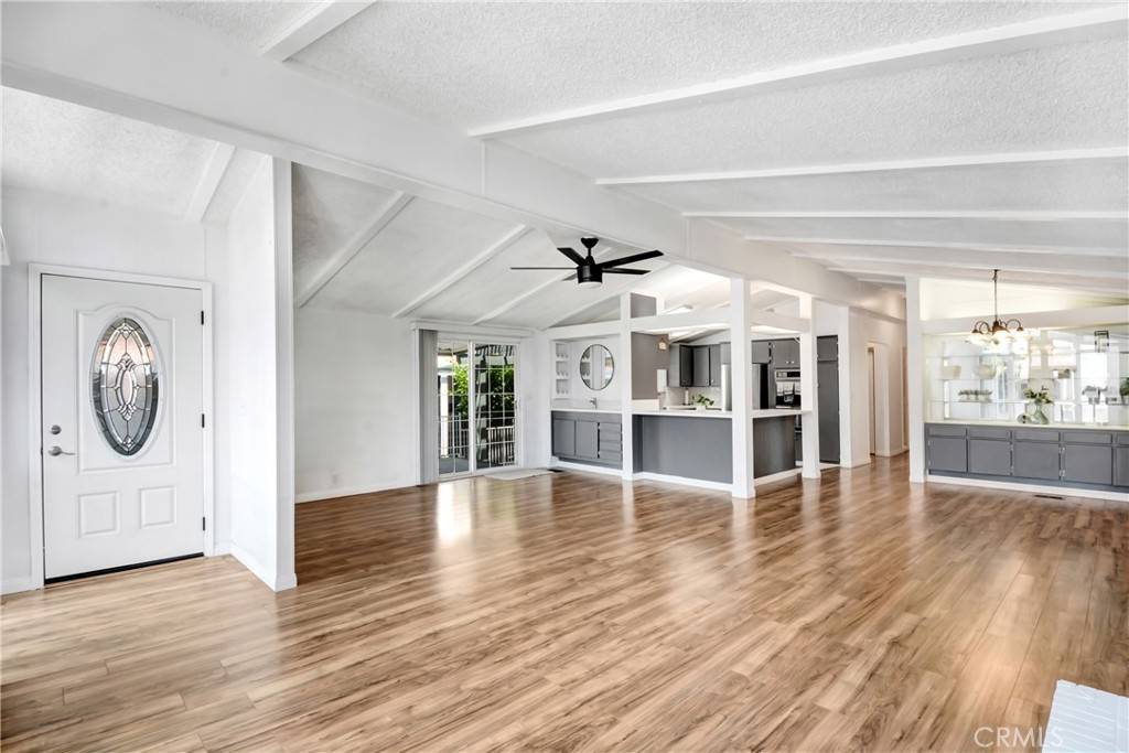 Anaheim, CA 92801,1919 W Coronet #62