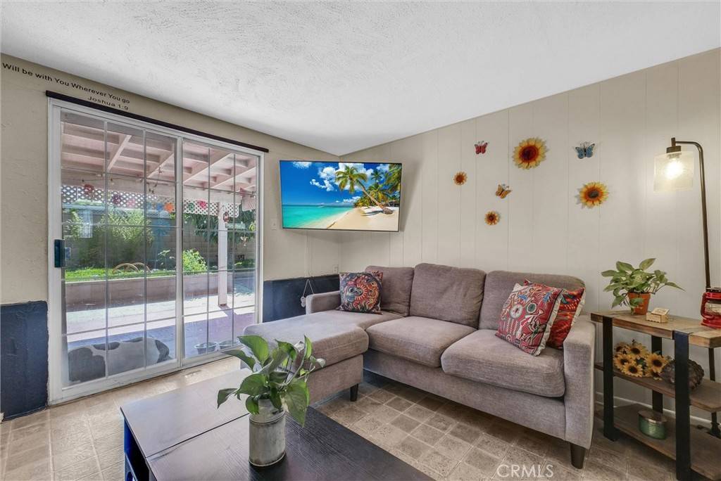 Ontario, CA 91764,752 Calaveras AVE