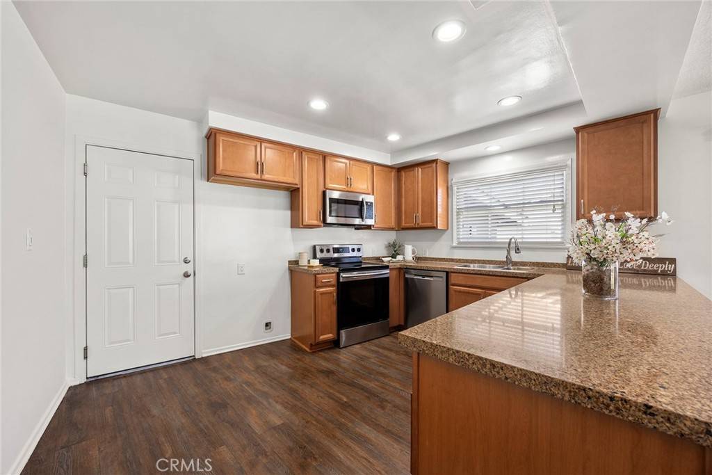 Fullerton, CA 92831,1418 E Wilshire AVE