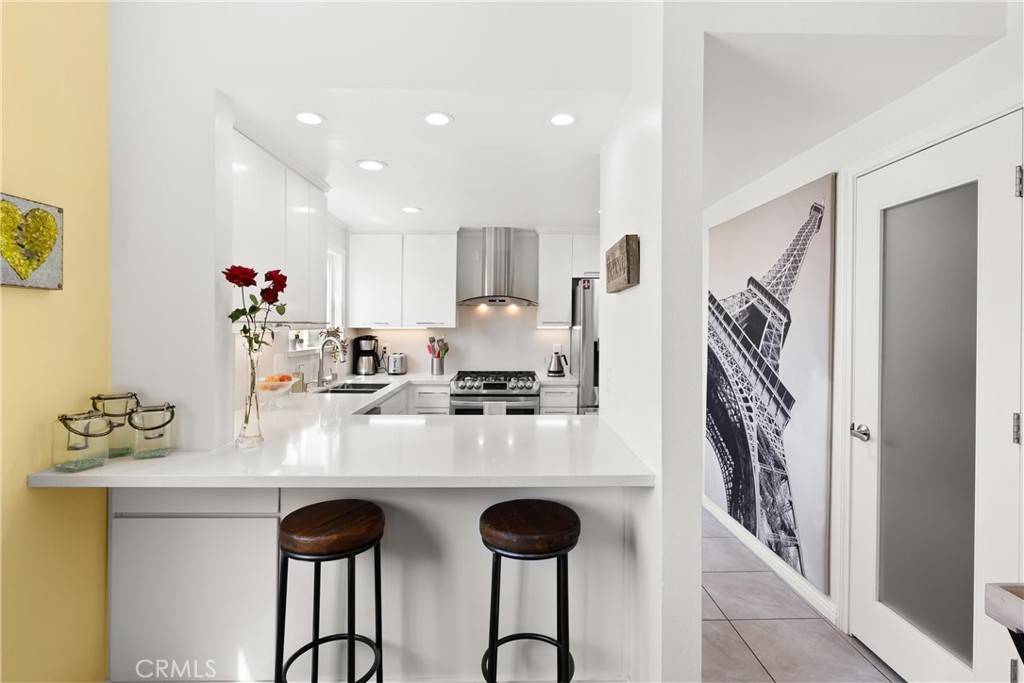 Long Beach, CA 90814,384 Redondo AVE #205