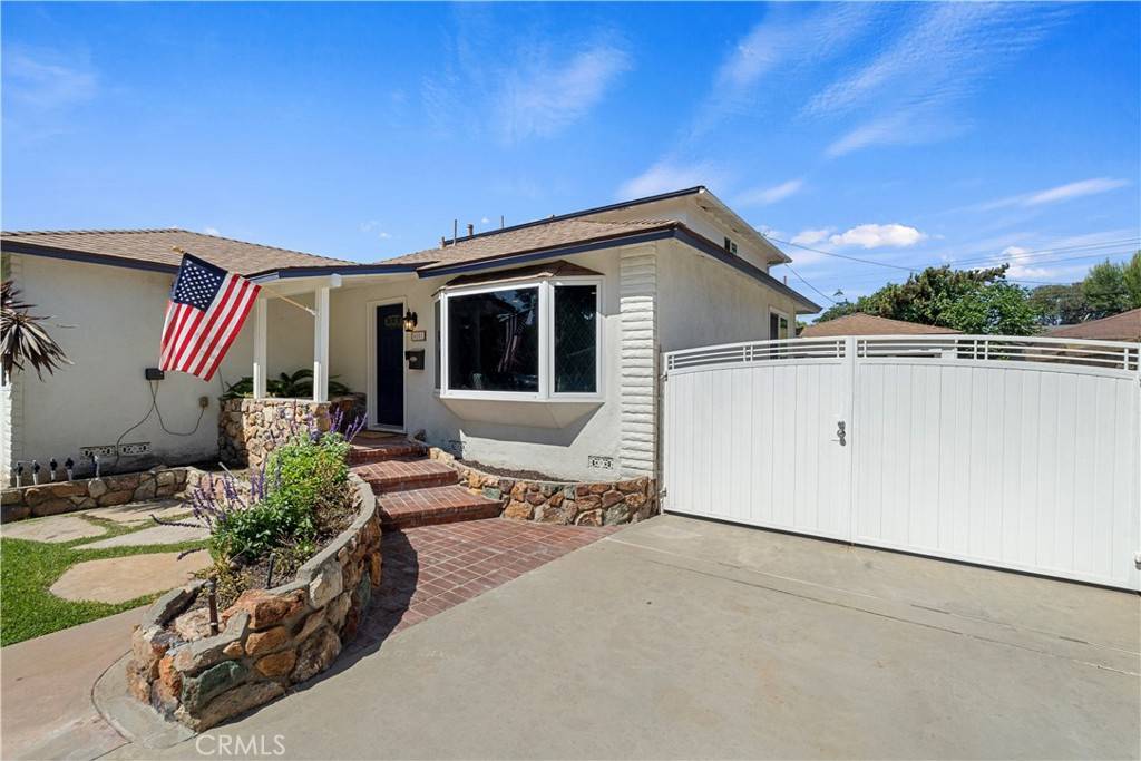 Long Beach, CA 90808,4851 Graywood AVE