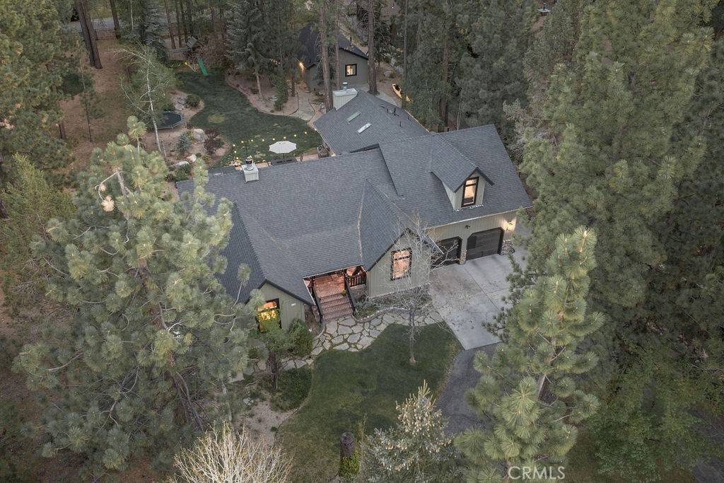 Big Bear Lake, CA 92315,1138 Johnny WAY