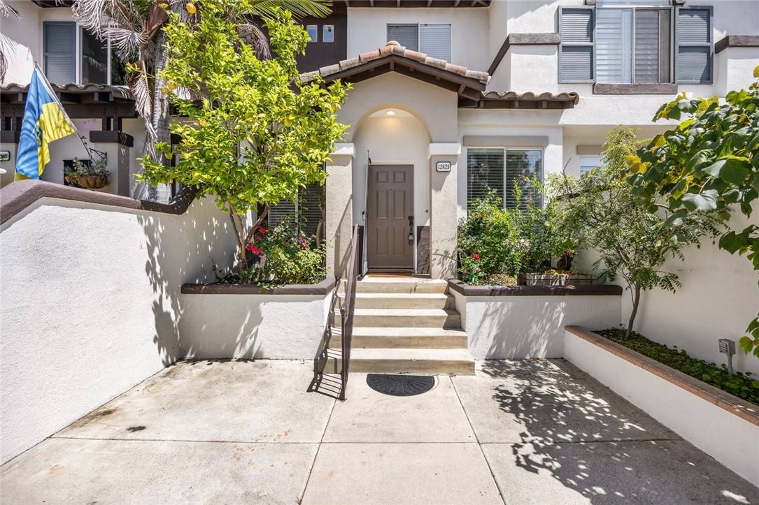 Tustin, CA 92782,12825 Ternberry CT