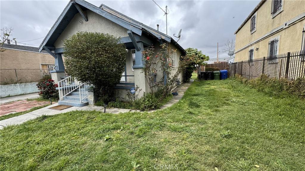 Los Angeles, CA 90002,10621 Wilmington AVE