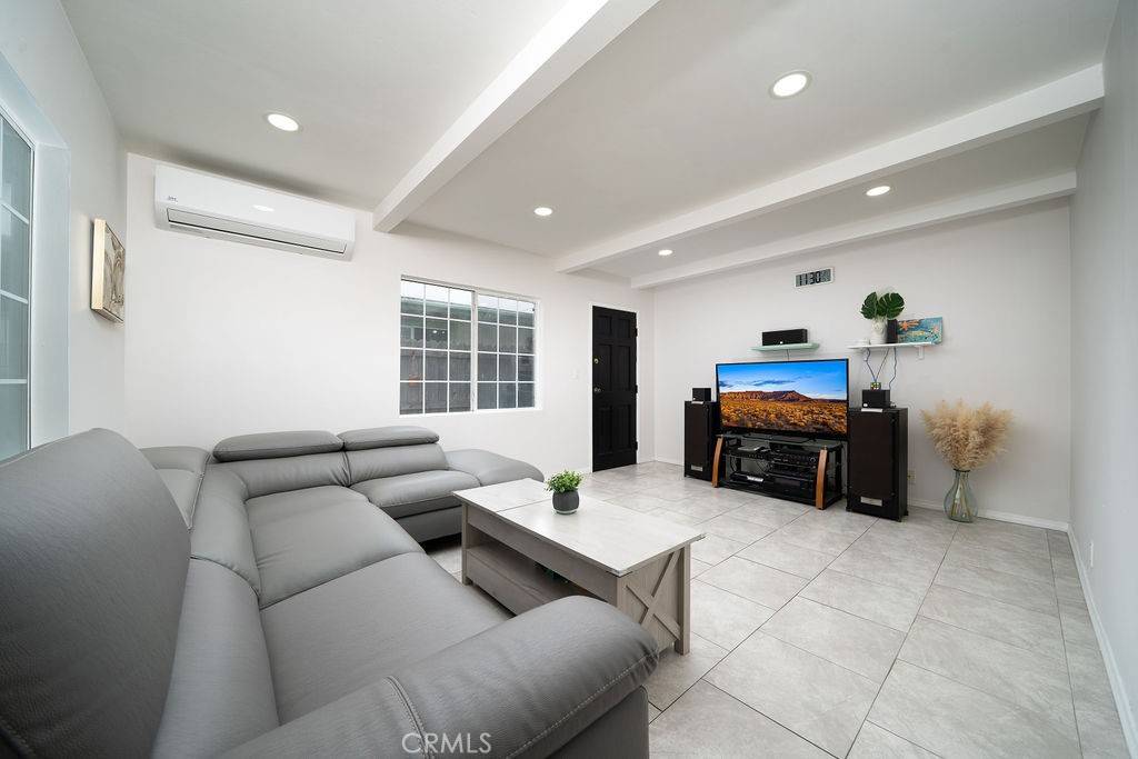 Hawthorne, CA 90250,3603 W 144th PL