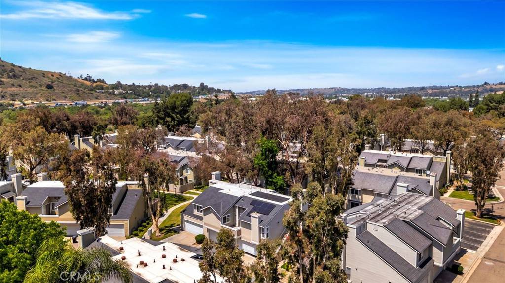 Yorba Linda, CA 92887,6211 Newhaven CT #128