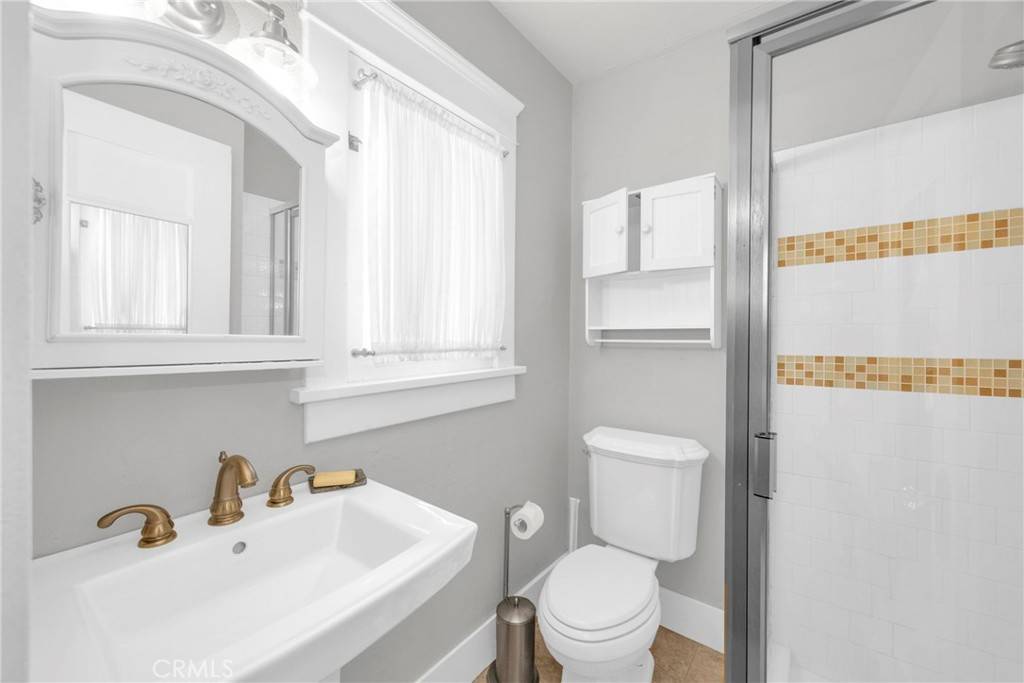 310 Hermosa Long Beach, CA 90802