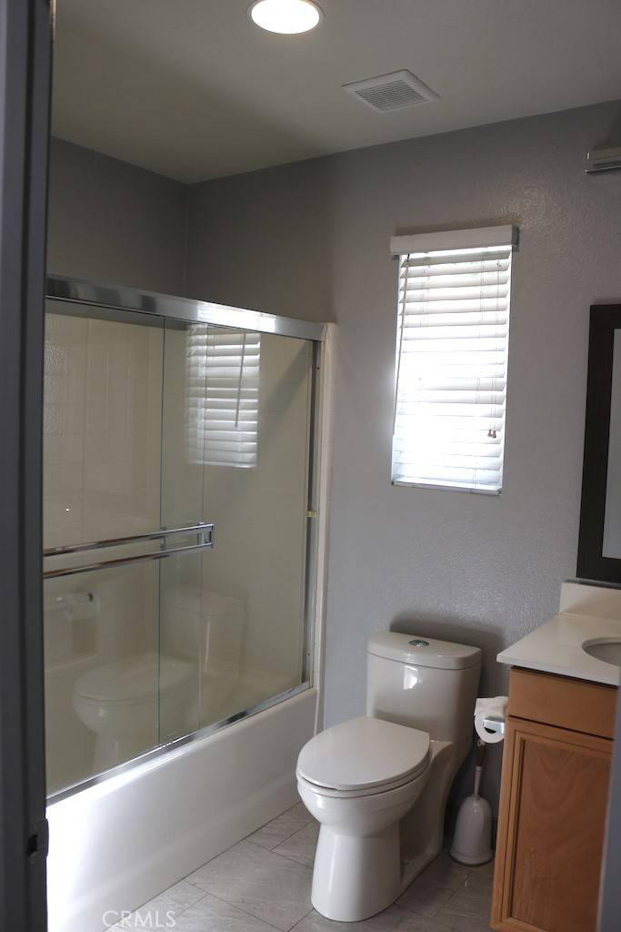 Placentia, CA 92870,255 E Santa Fe CT