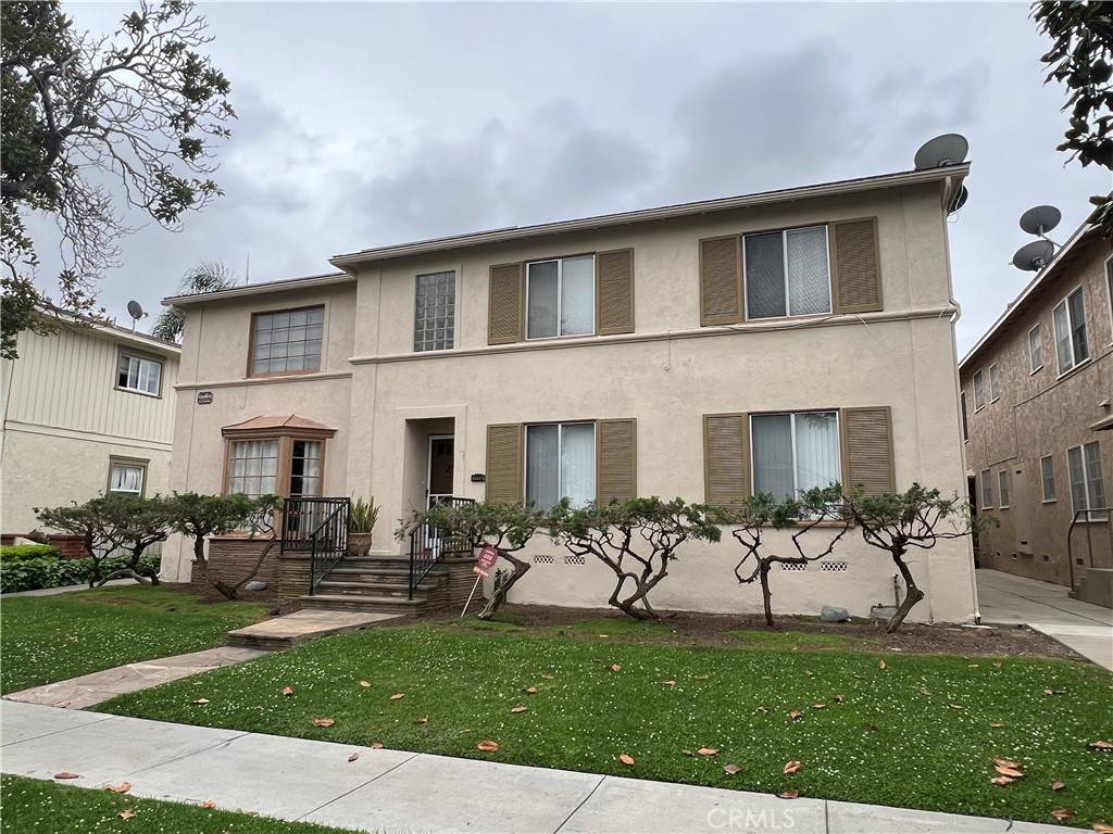 Long Beach, CA 90807,1110 E Carson ST