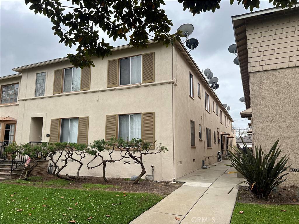 Long Beach, CA 90807,1110 E Carson ST