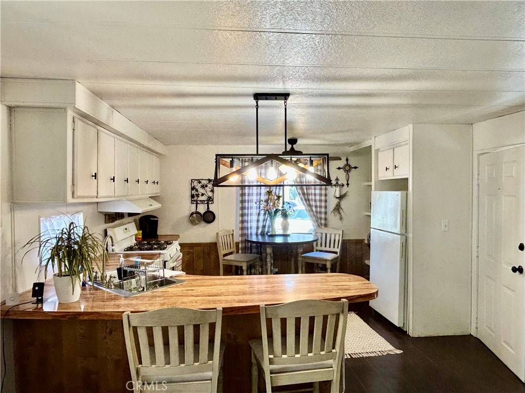 Glendora, CA 91740,925 Bonita AVE #3