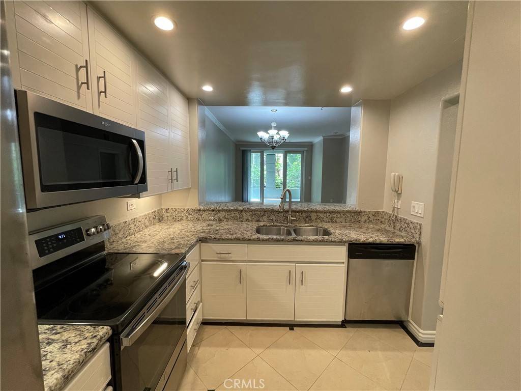 2253 Martin #120 Irvine, CA 92612