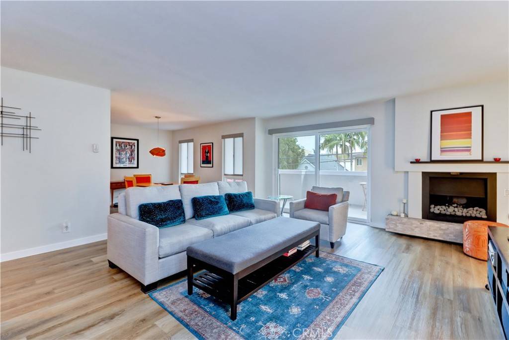 Long Beach, CA 90814,2032 E Bermuda ST #103