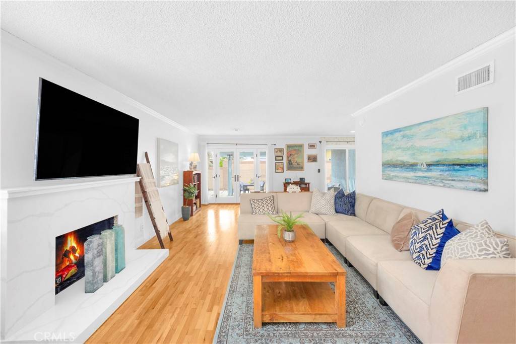 Long Beach, CA 90808,8381 E Hendrie ST