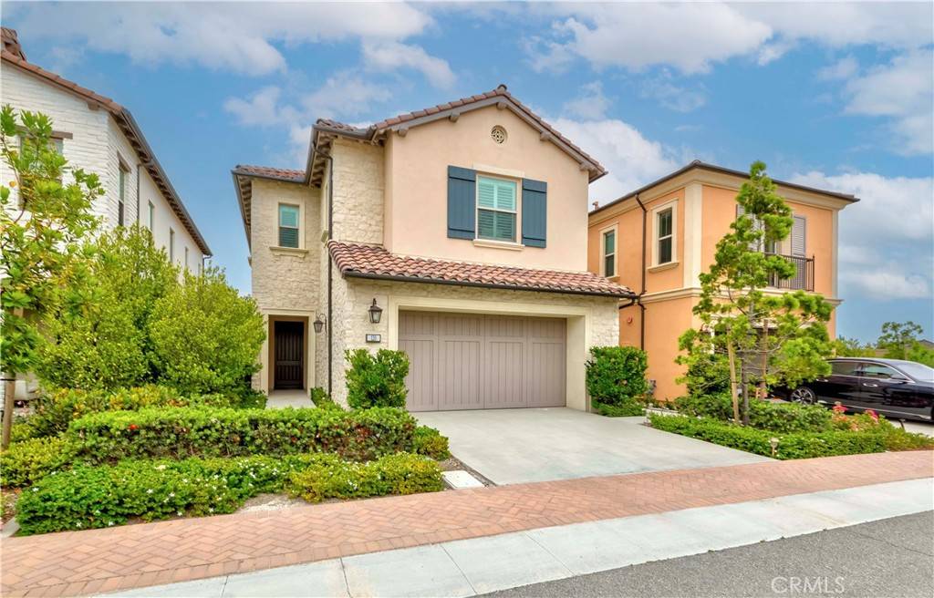 Irvine, CA 92618,120 Roundhouse