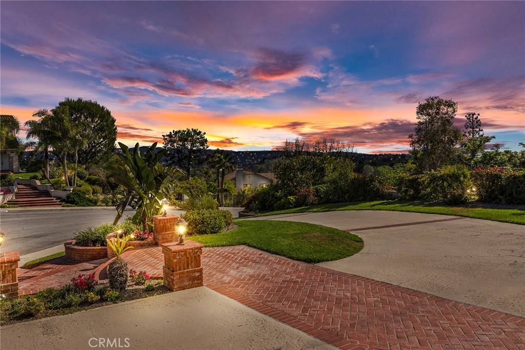 Yorba Linda, CA 92887,4885 Via Del Cerro