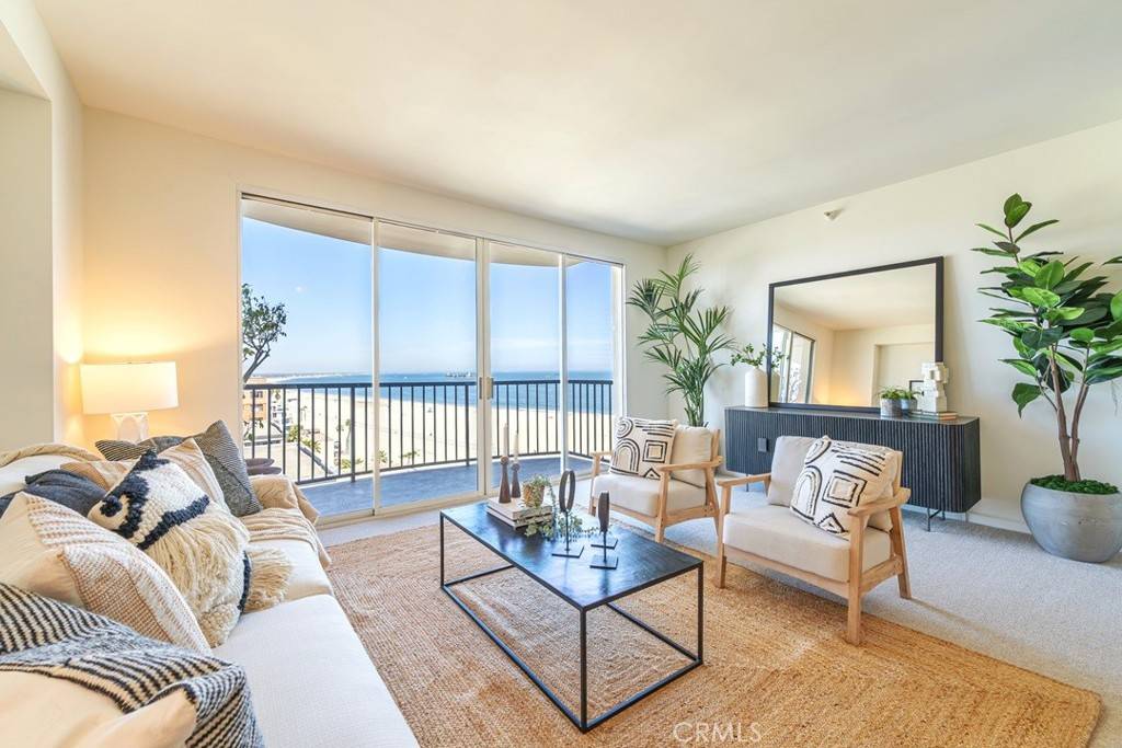 Long Beach, CA 90802,850 E Ocean Blvd #903
