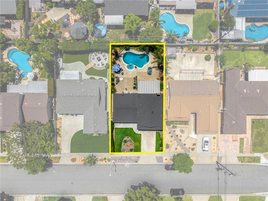 Placentia, CA 92870,910 Huggins AVE