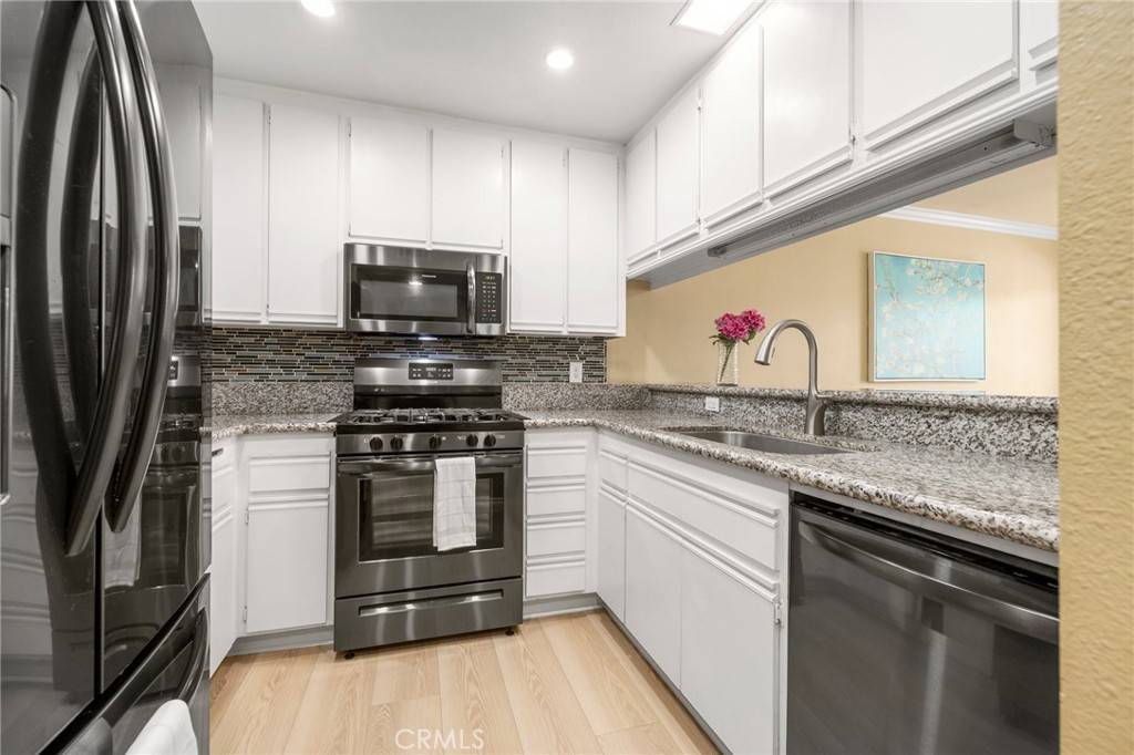 Long Beach, CA 90804,3605 E Anaheim ST #315