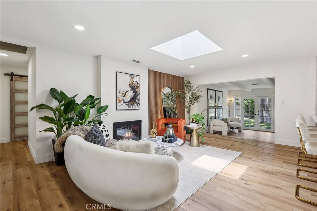Tustin, CA 92705,13081 Fairmont WAY
