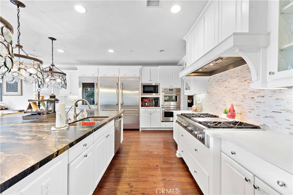 Irvine, CA 92618,108 Fairgrove