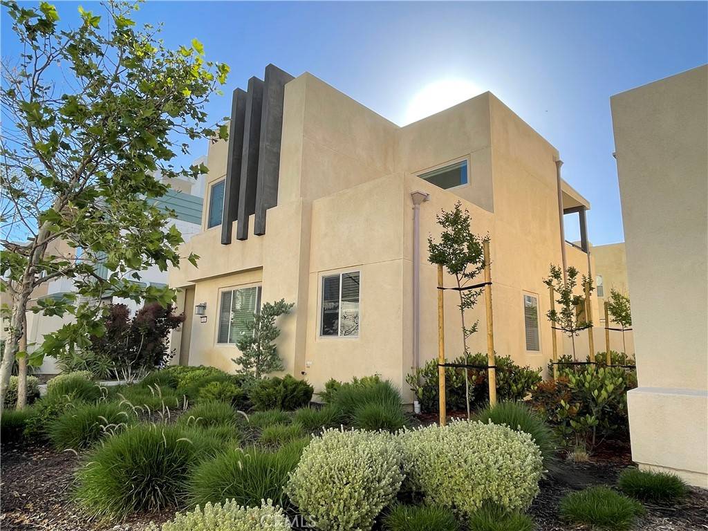 Irvine, CA 92618,111 CARMINE