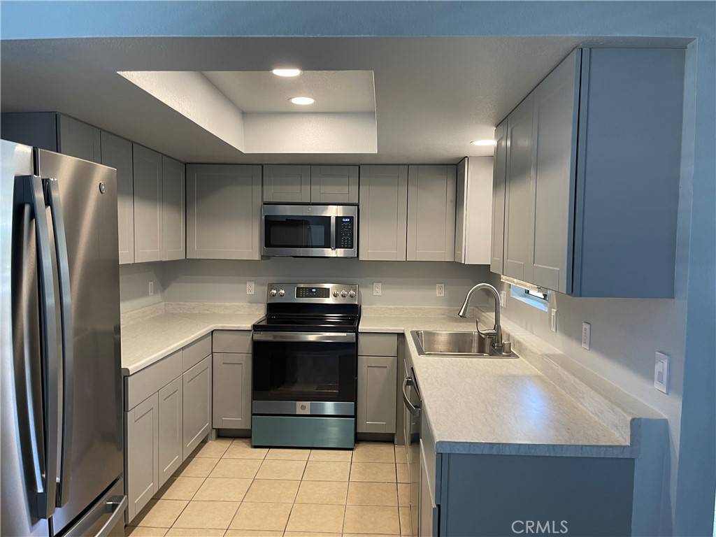 Palm Springs, CA 92264,5301 E Waverly DR #212
