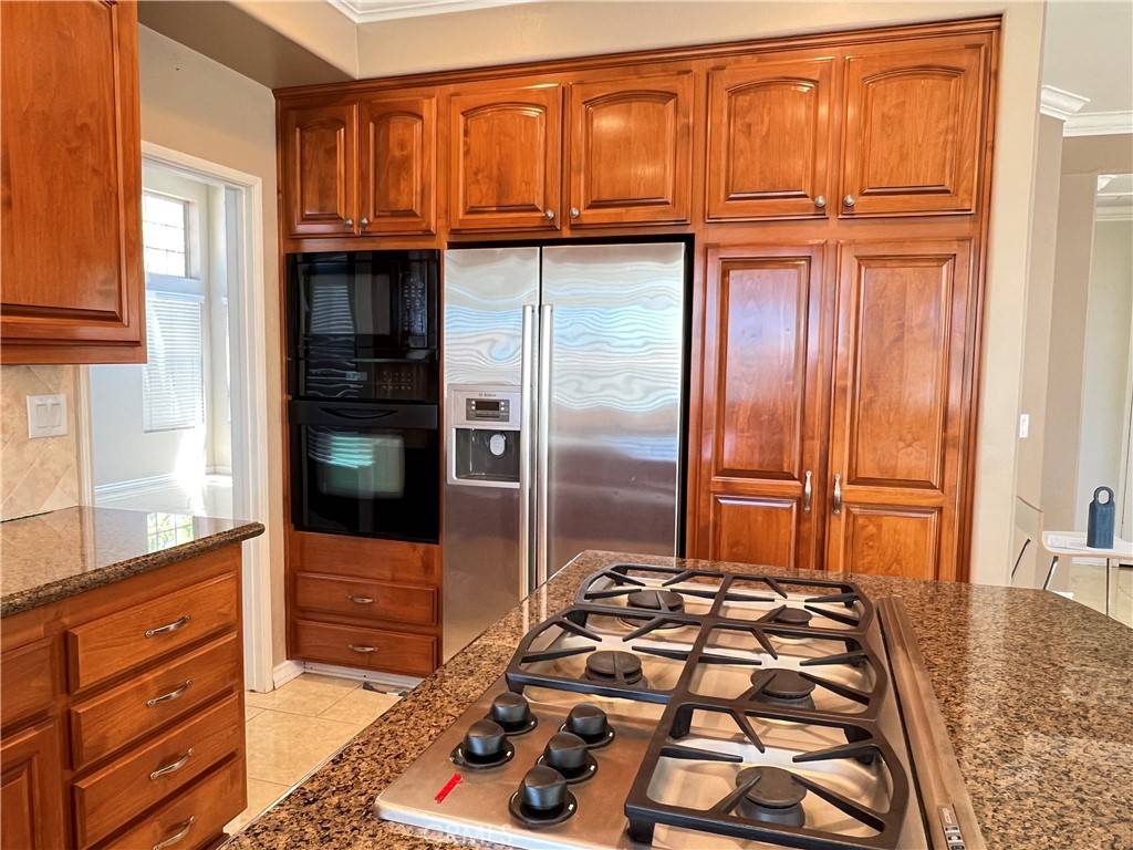 Rancho Santa Margarita, CA 92688,37 Via Gatillo