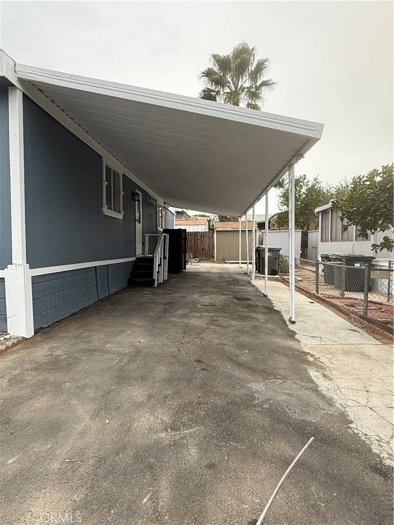 Corona, CA 92882,995 Pomona RD #87