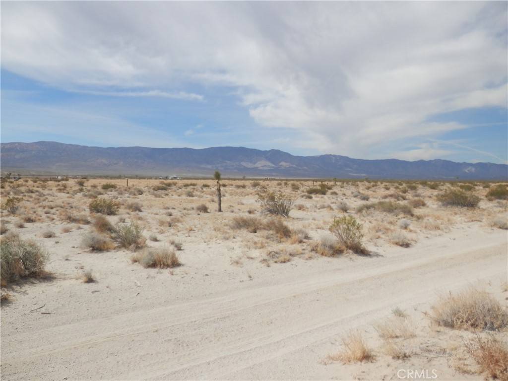 Lucerne Valley, CA 92356,0 Sage ST
