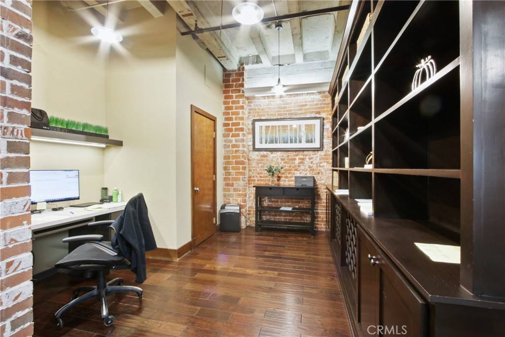 201 E Broadway Long Beach, CA 90802