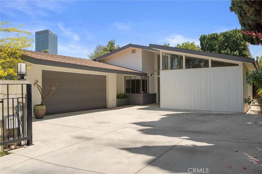 Studio City, CA 91604,3674 Willowcrest AVE