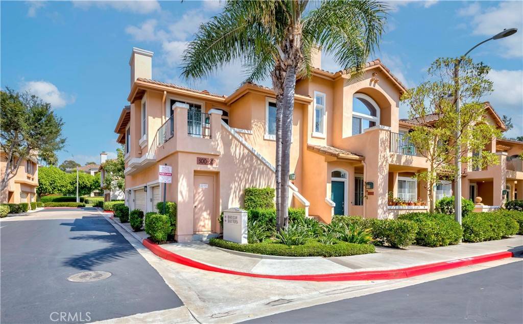 Irvine, CA 92606,500 Tropea Aisle