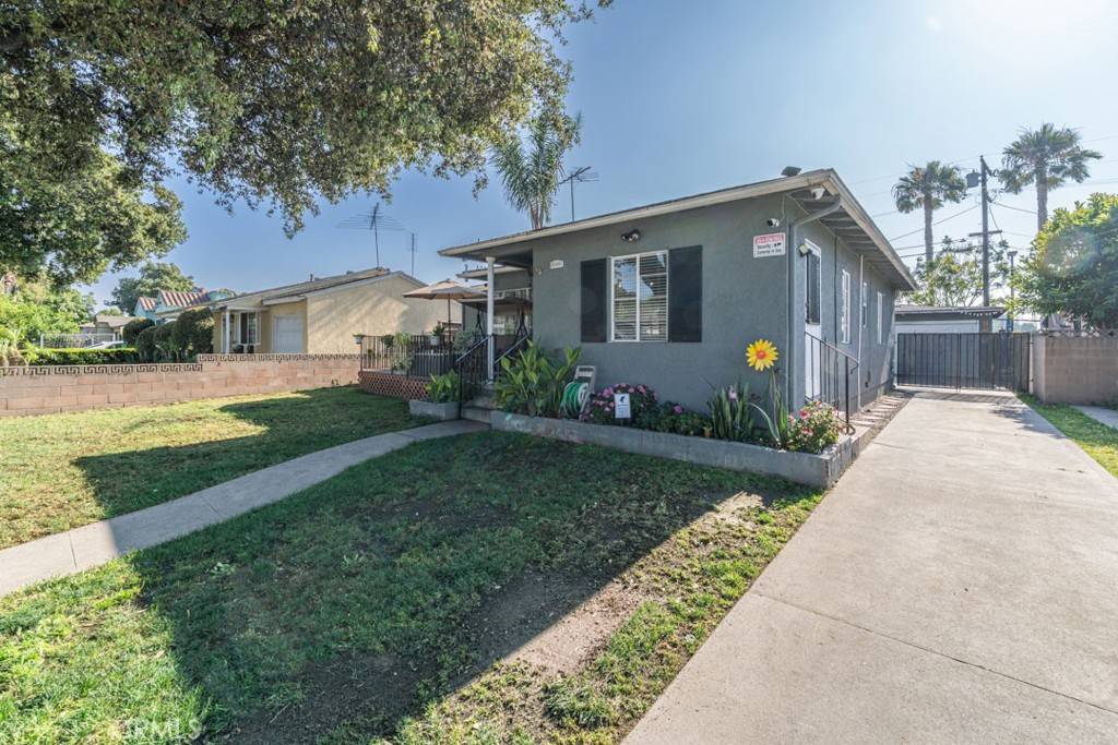 Long Beach, CA 90805,6933 Delta AVE