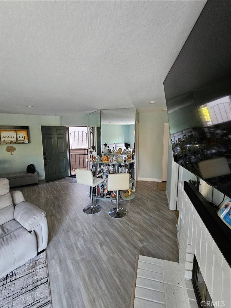 Laguna Hills, CA 92653,24377 Larchmont CT #32