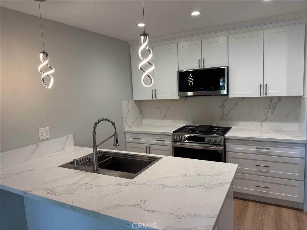 Long Beach, CA 90807,3701 Country Club DR