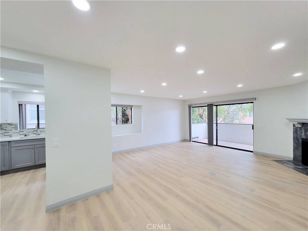 1758 E 2nd ST #101 Long Beach, CA 90802