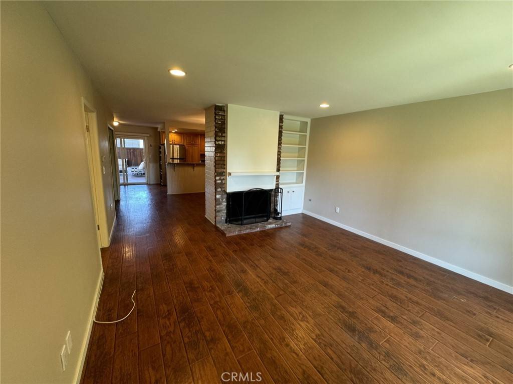 Tustin, CA 92780,1225 E 1st ST