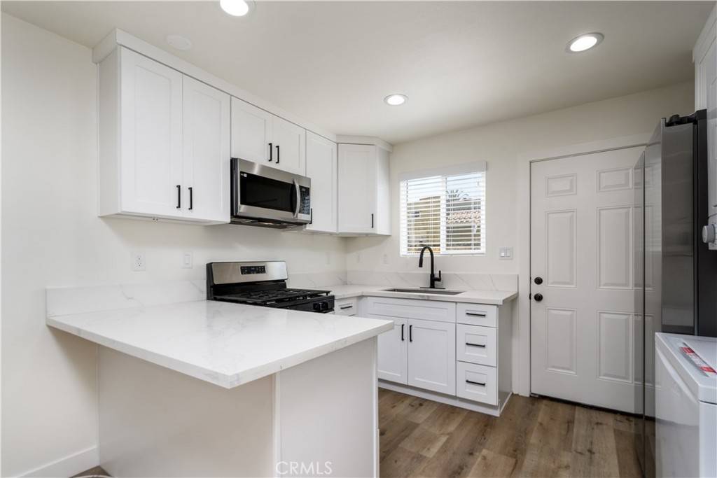 South Gate, CA 90280,2917 Liberty