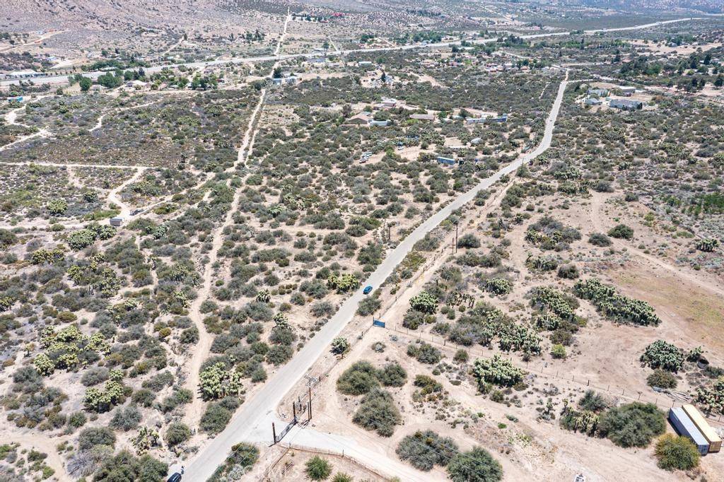 Phelan, CA 92371,5062 Oil Well RD