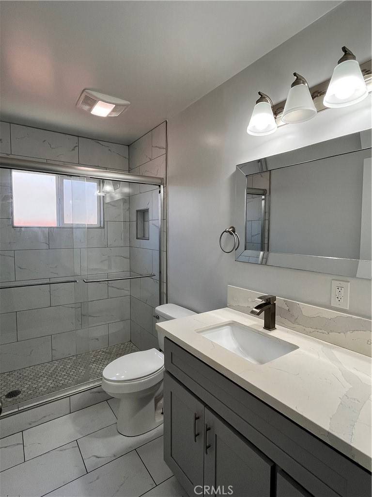 Long Beach, CA 90805,5471 Olive AVE #front house