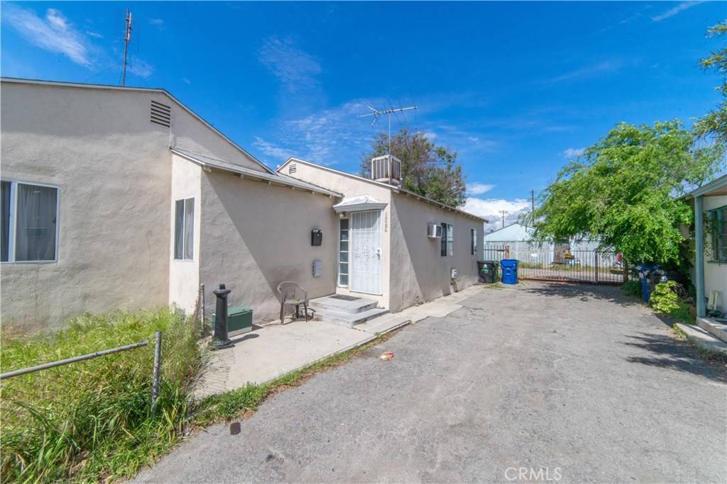 Sun Valley, CA 91352,10927 Strathern ST