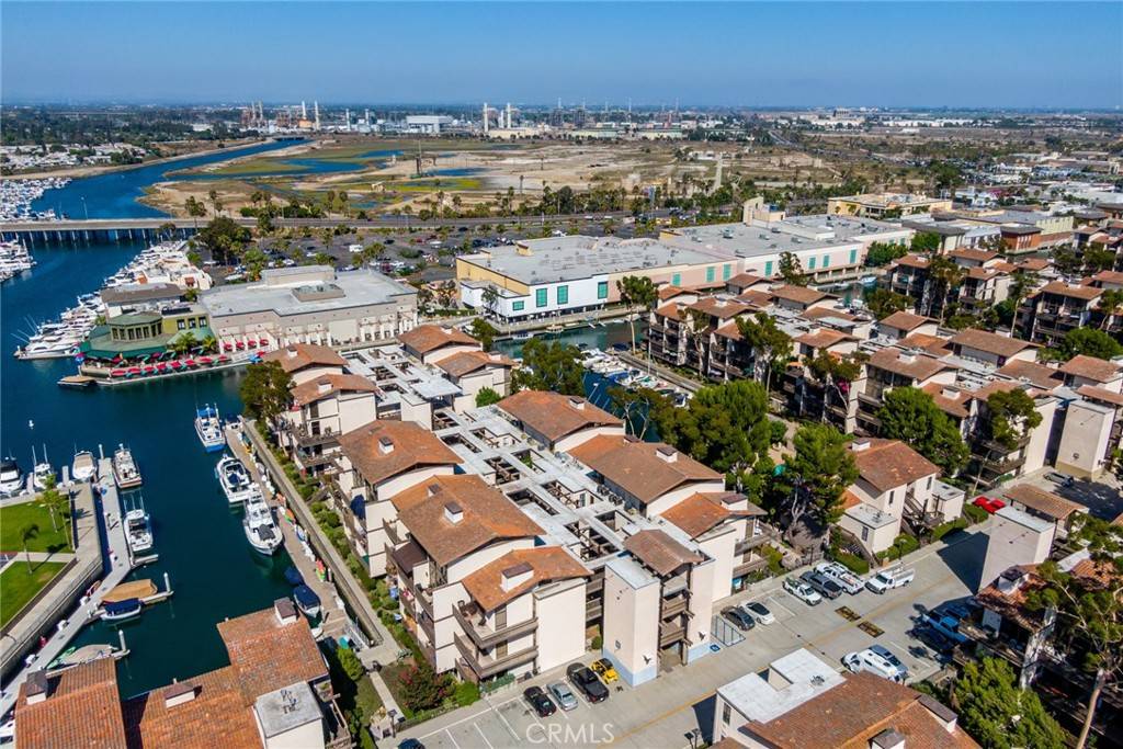 Long Beach, CA 90803,9316 Marina Pacifica DR N