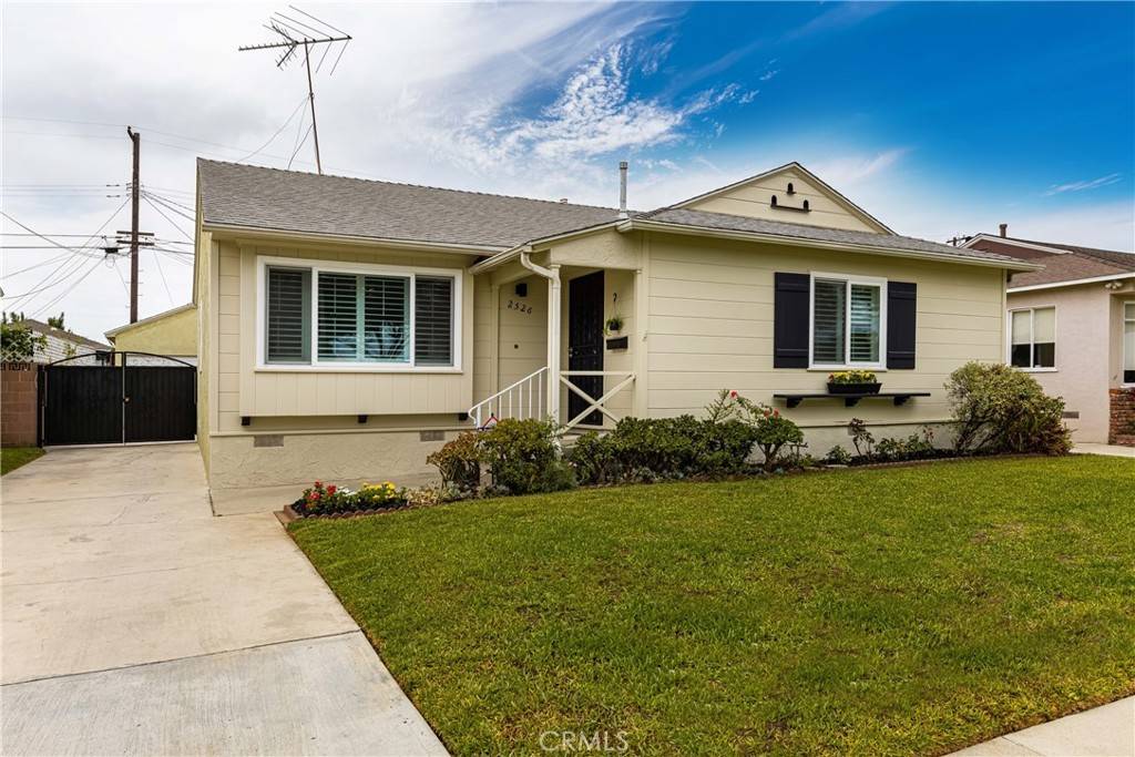 Lakewood, CA 90712,2526 Dollar ST