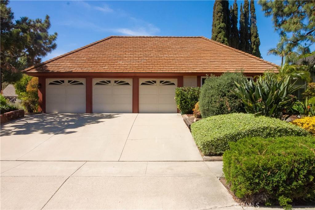 Fullerton, CA 92831,2241 Meadow LN