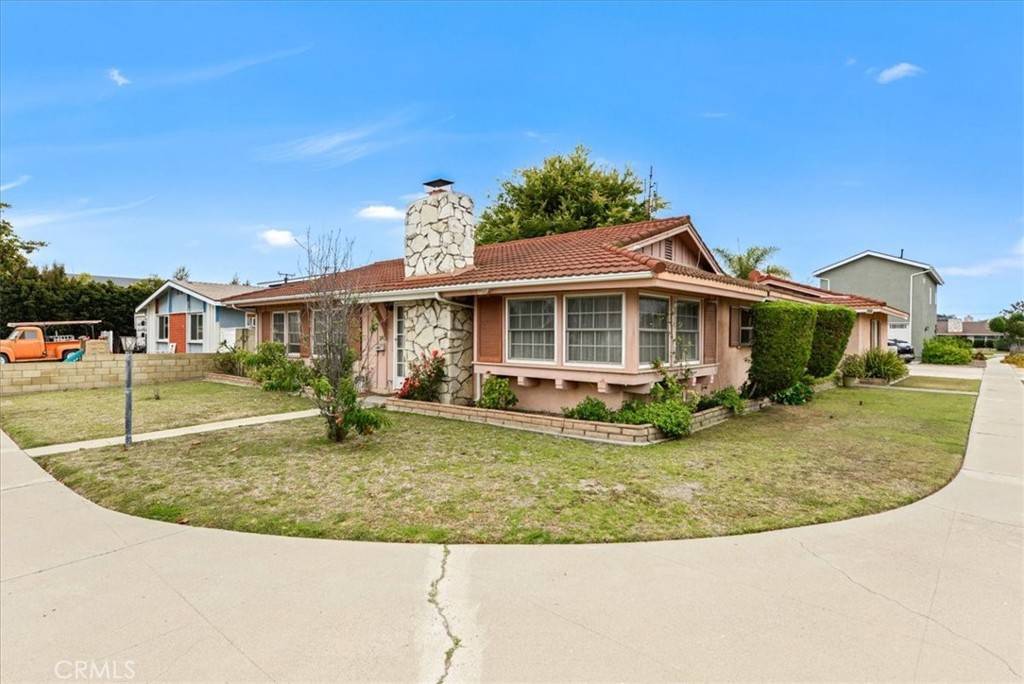 Fountain Valley, CA 92708,17163 Santa Barbara ST